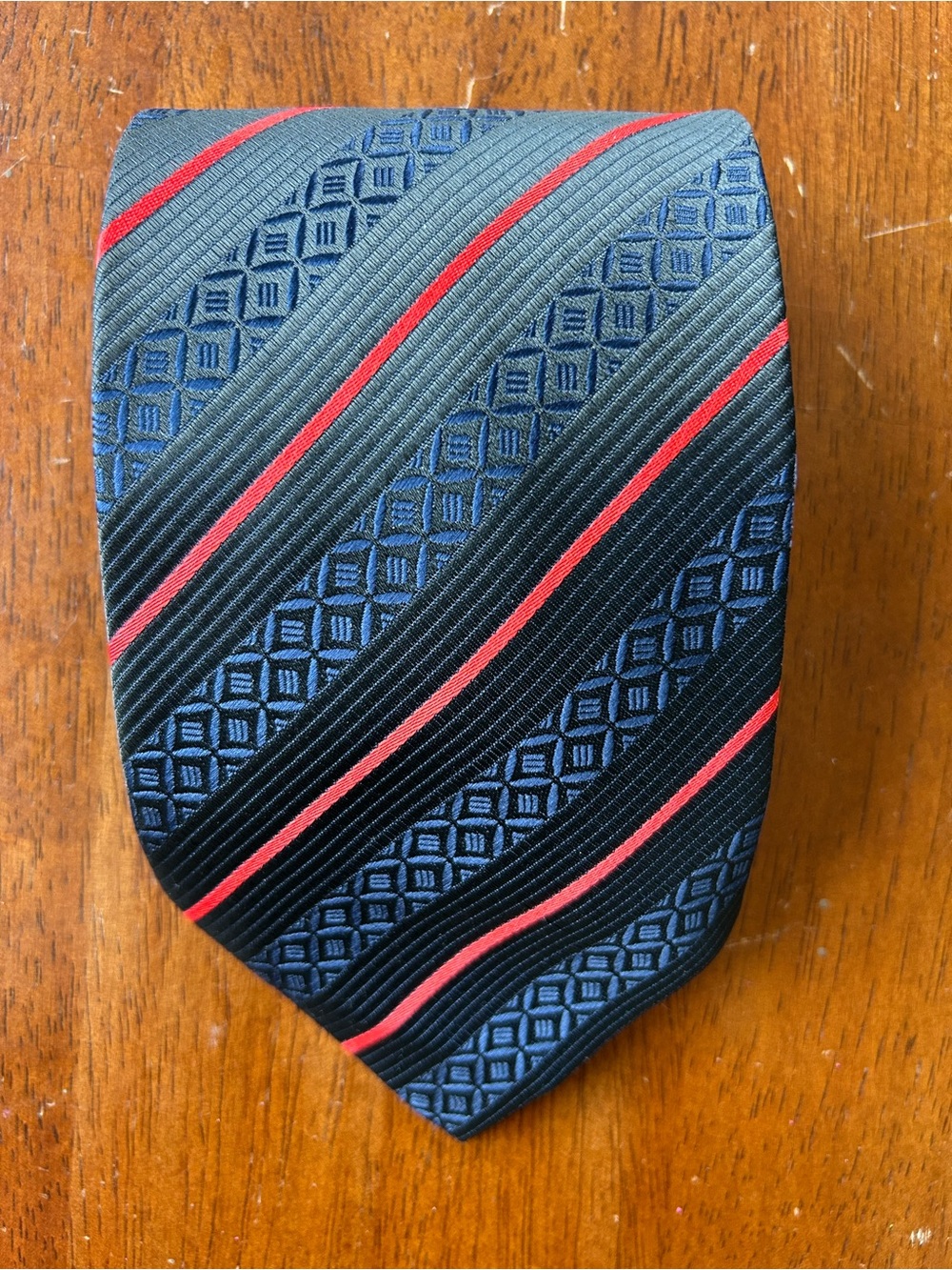 Louis Vuitton Handmade 100% Silk Necktie